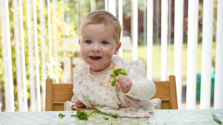 Alimentación Infantil: enseñar a tus hijos a comer solos