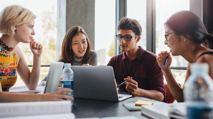 ¡No te quedes atrás! Descubre las profesiones más demandadas del futuro