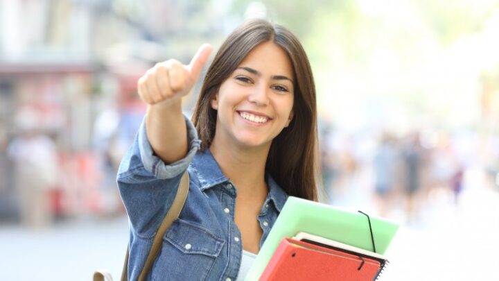 Quiero dedicarme a la educación, ¿qué puedo hacer?