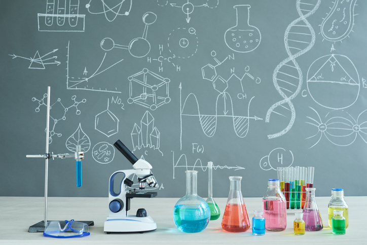Cristalizador, el material que no debe faltar en el laboratorio de un centro docente