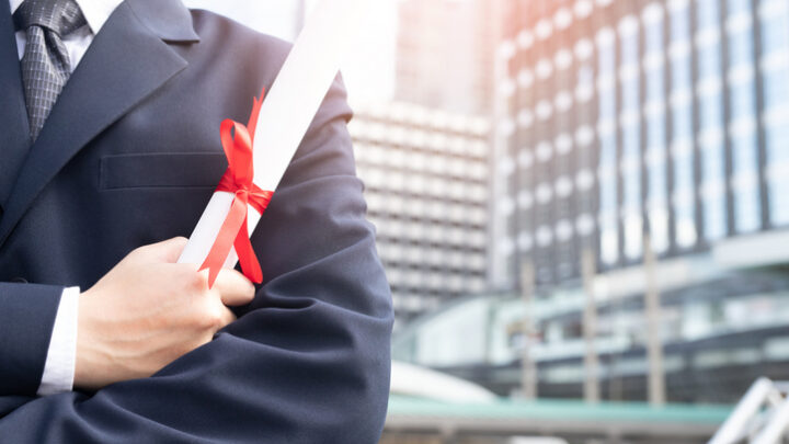 ¿Por qué es importante tener una carrera profesional?