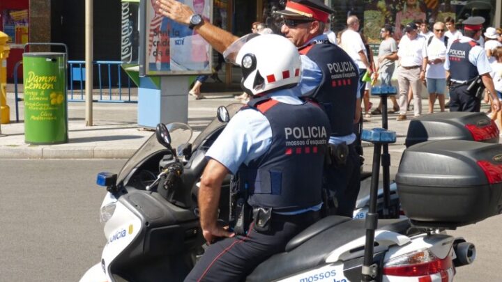 Prepararse las oposiciones a Mossos d’Esquadra con los mejores profesionales del sector