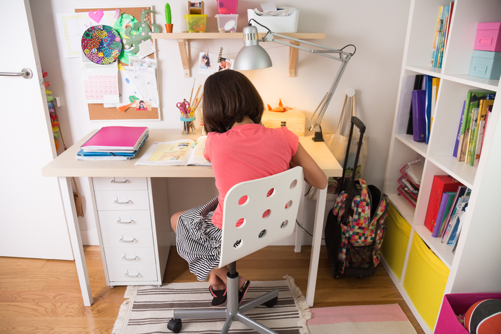 Cómo la temperatura y el sonido influyen en la Creatividad y Concentración de tus Hijos